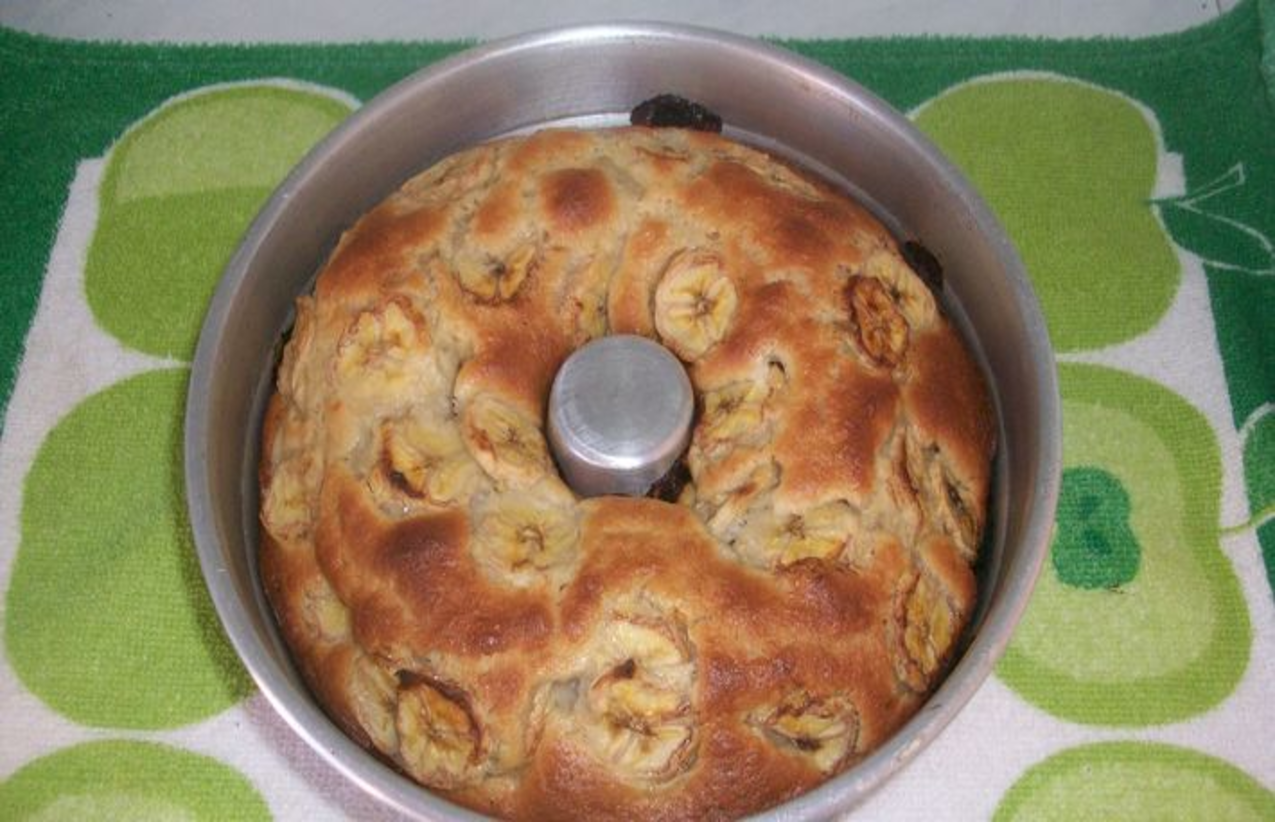 Bolo de banana pedaços da fruta RECEITAS TOP