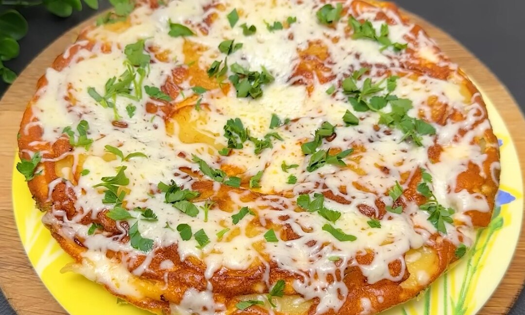 Omelete de Batata, Tomate e Queijo